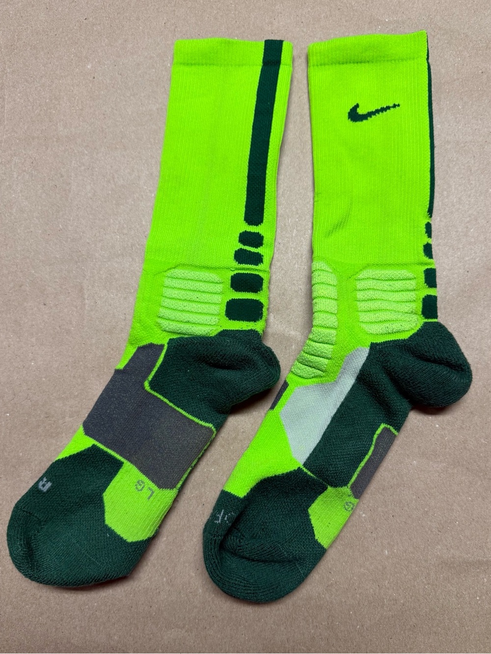 Nike HyperElite Crew L Large Yellow Green Men’s 8-12 Basketball Socks Cushion!